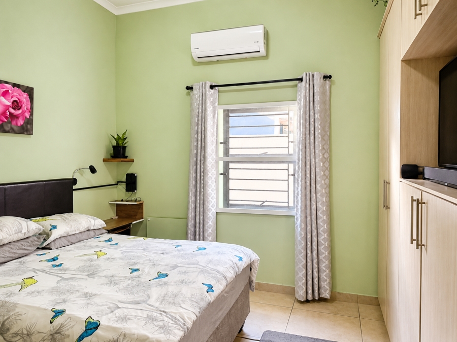 To Let 3 Bedroom Property for Rent in Burgundy Estate Western Cape